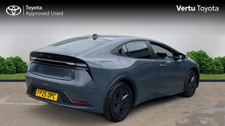 2025 Toyota Prius 2.0 PHEV Design 5dr CVT HATCHBACK PETROL/ELECTRIC Automatic