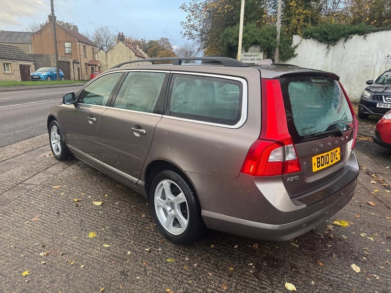 image for 2010 Volvo V70 2.0 D3 SE Euro 5 5dr ESTATE Diesel Manual