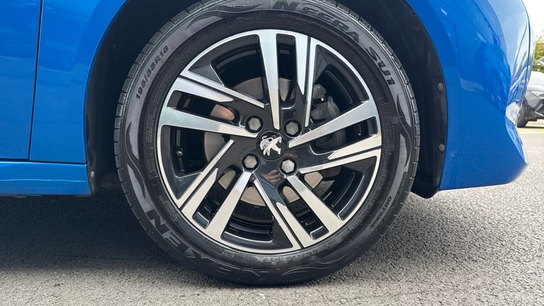 2022 Peugeot 208 1.2 PureTech Allure Premium + Hatchback 5dr Petrol Manual Euro 6 (s/s) (100 Hatc...