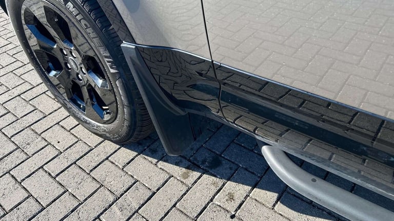 2024 Land Rover Defender 3.0 D250 X-Dynamic HSE 90 3dr Auto ESTATE DIESEL Automatic