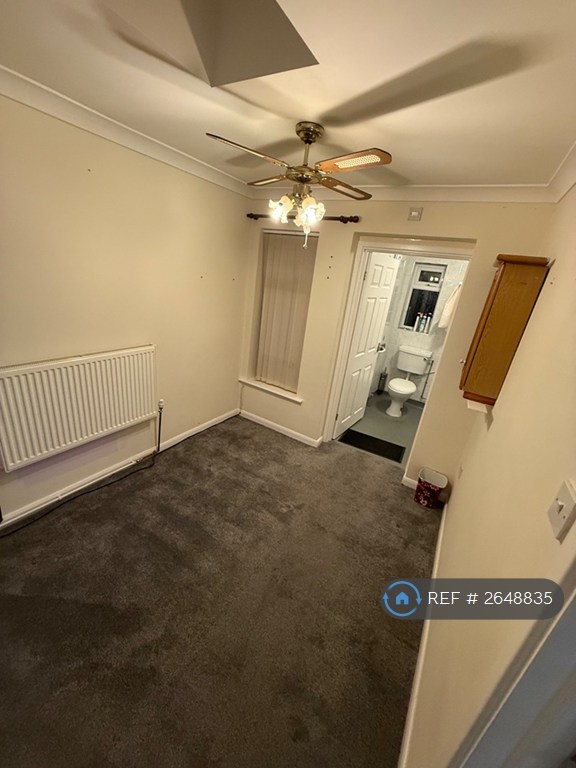 4 bedroom house in Grangemouth Road, Coventry, CV6 (4 bed) (#2648835)