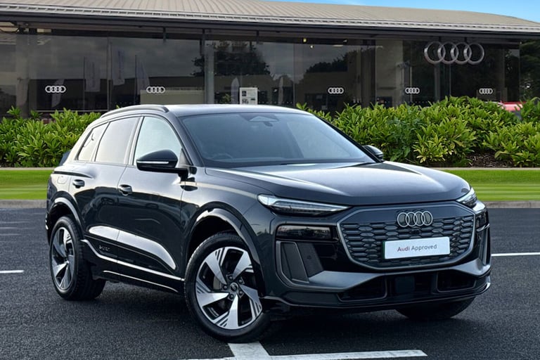 image for 2024 Audi Q6 e-tron Q6 SUV S line e-tron quattro 285,00 kW Estate ELECTRIC Automatic