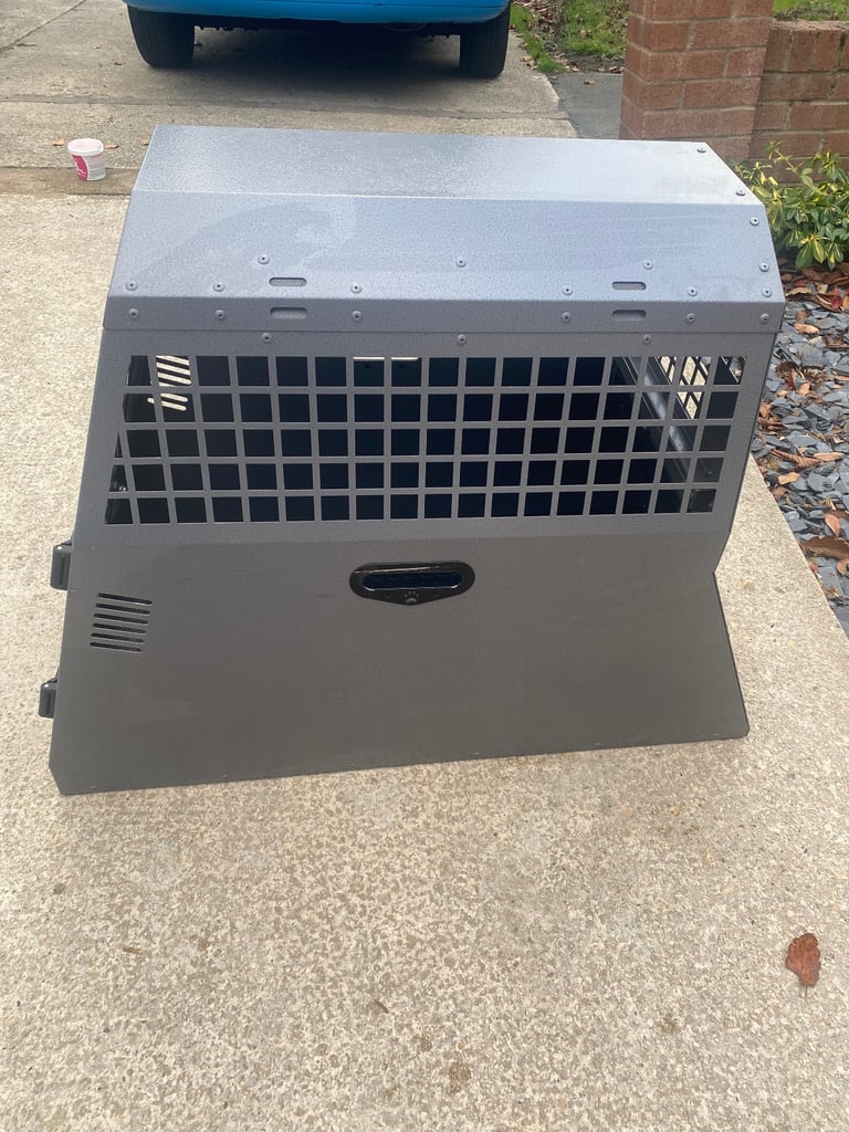 Transk9 B23 - B24 - B37 dog crate also DT box
