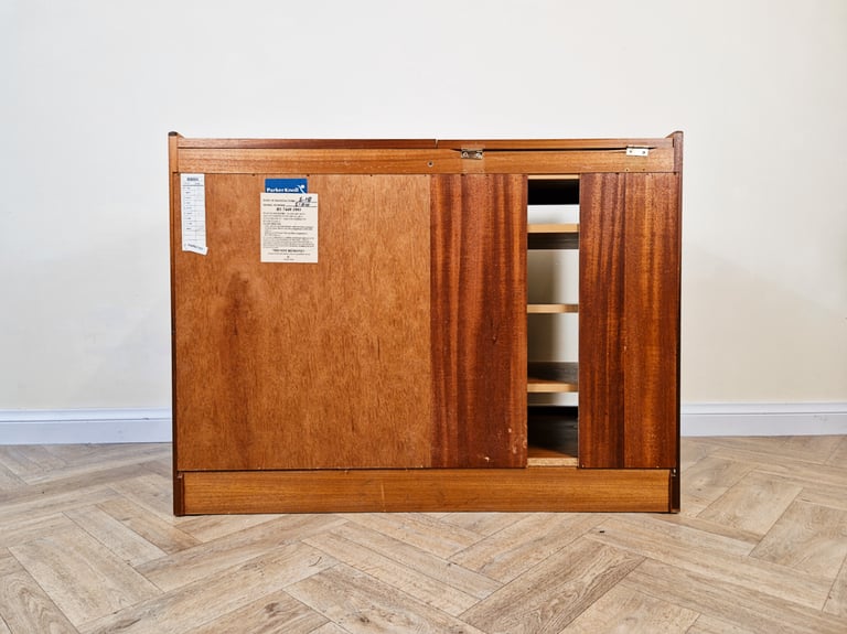 Parker Knoll Vintage Mid Century Medium Teak Entertainment Unit LP Record Player Cabinet BL715