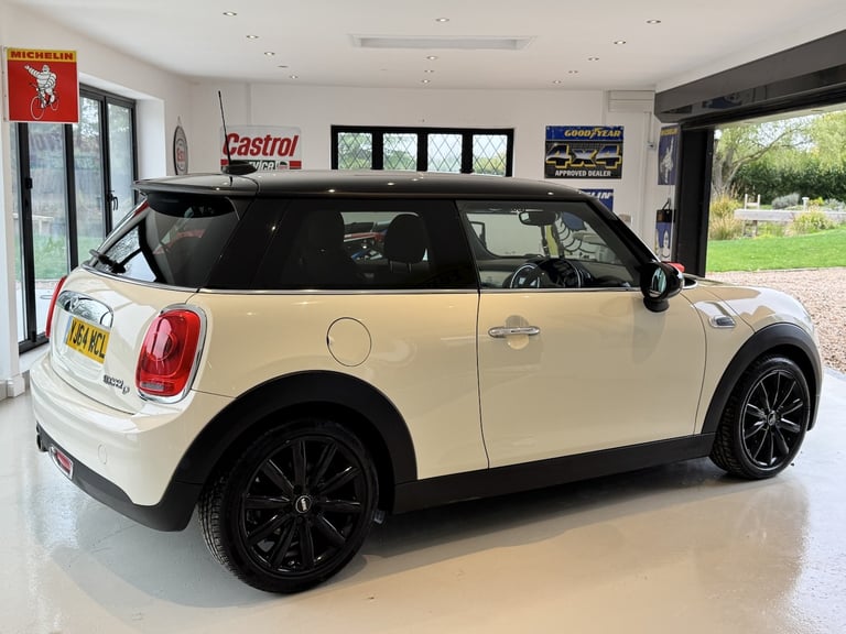 MINI HATCH 1.5 Cooper D 3-Door Hatch White Manual Diesel 2014 CHILI PACK