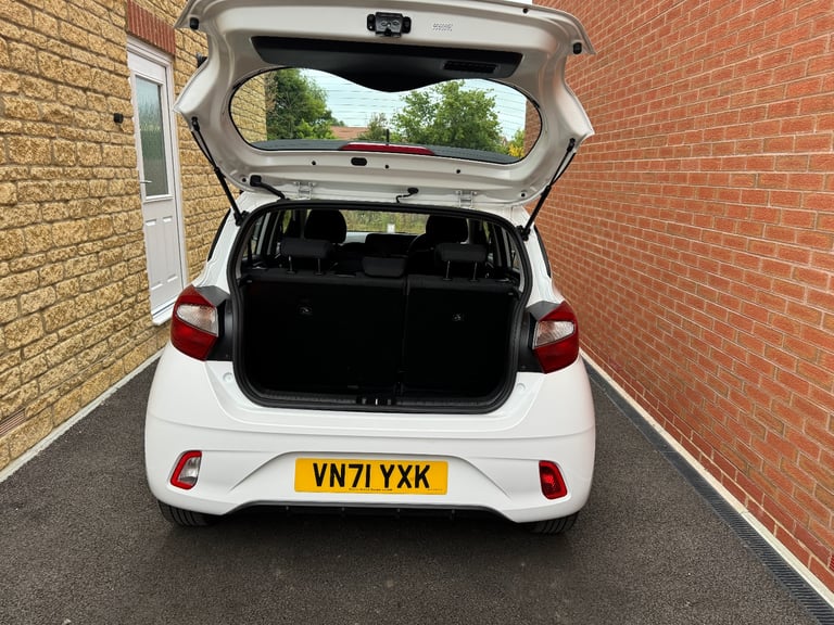 Immaculate  -Hyundai, I10, 5 doors - Like new