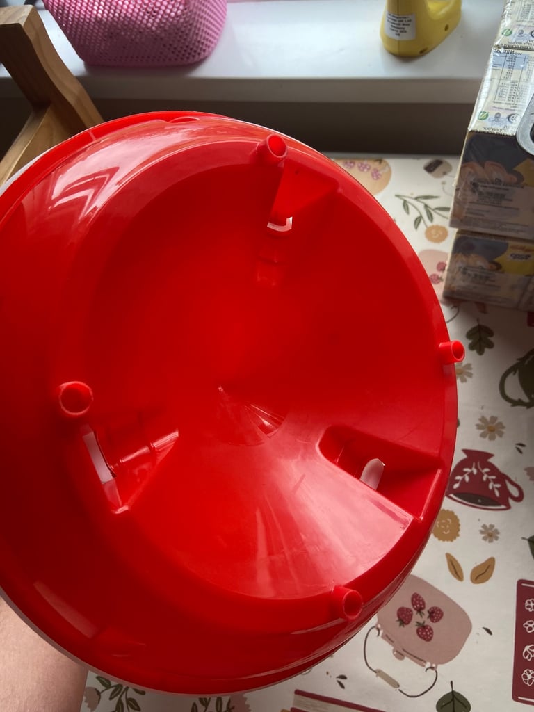 New large chicken feeder