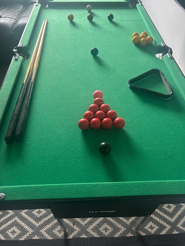Mini folding snooker/pool table 4ft 6