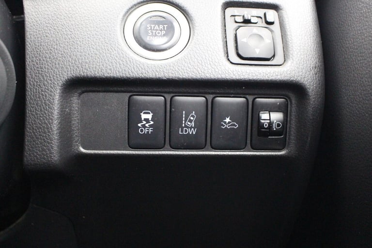 2020 Mitsubishi L200 Doublecab 2.2 Di-D Barbarian X 4WD Automatic Double Cab Pick-up Diesel Autom...