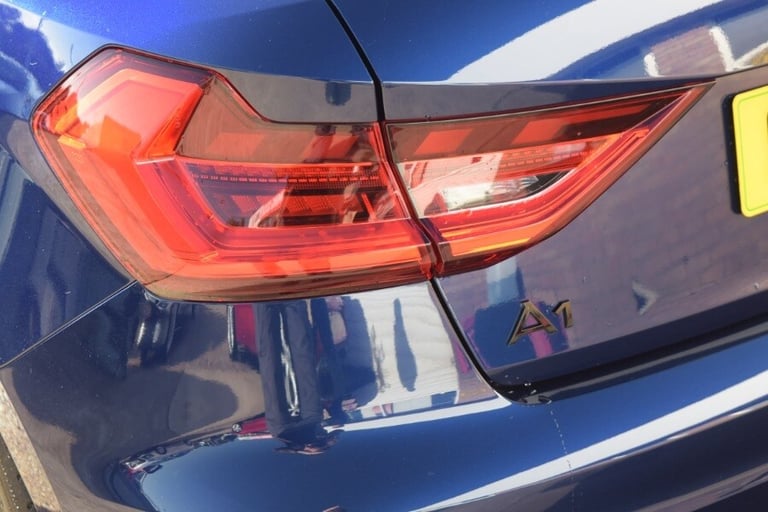  Audi A1 Sportback 1.0 Tfsi 30 Black Edition Sportback S Tronic Petrol