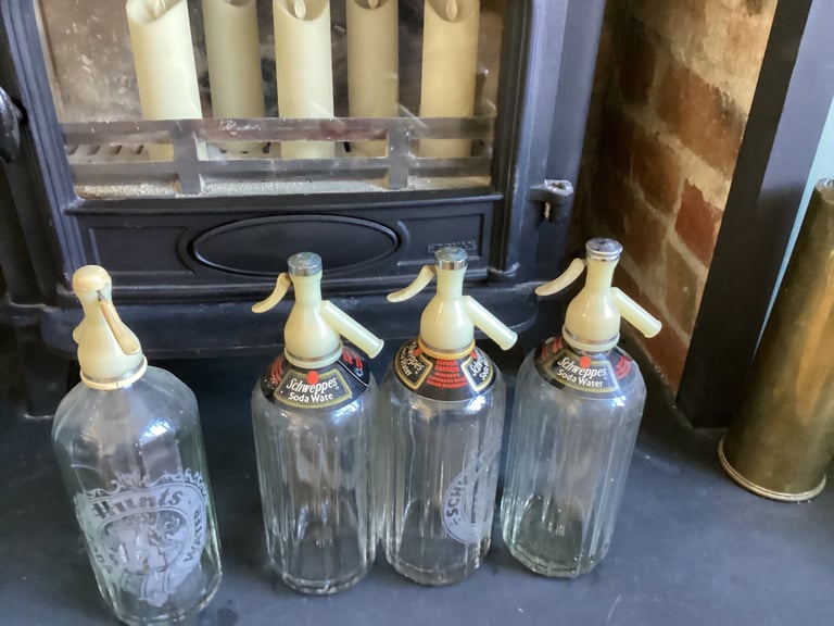 image for RARE SCHWEPPES SODA SIPHONS 1960’s With original swingers x4