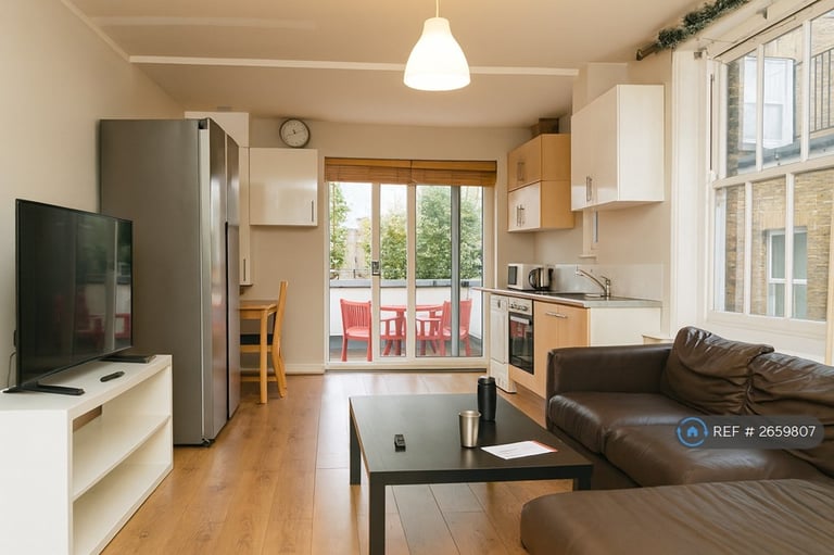 1 bedroom in Southampton Way, London, SE5 (#2659807)