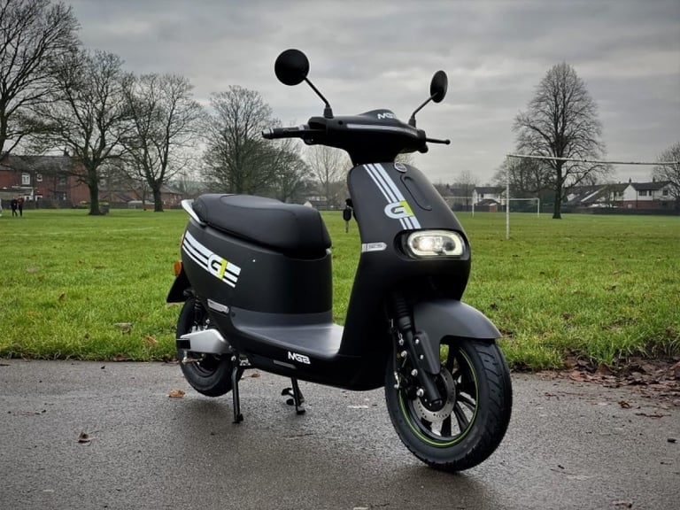 Full Electric Scooter MGB G1 50cc equivalent