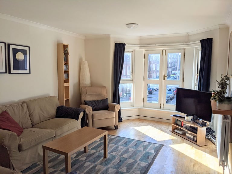 1 double bedroom available in Partick 2 bed flat share - 500pcm