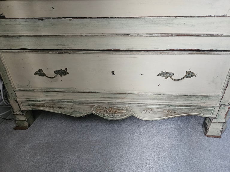 Beautifup French Antique Wardrobe