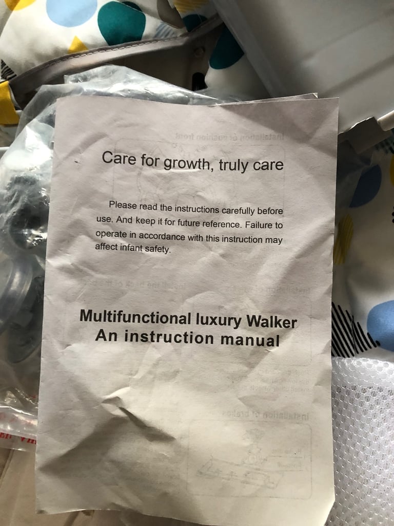 Baby walker with parent handle new