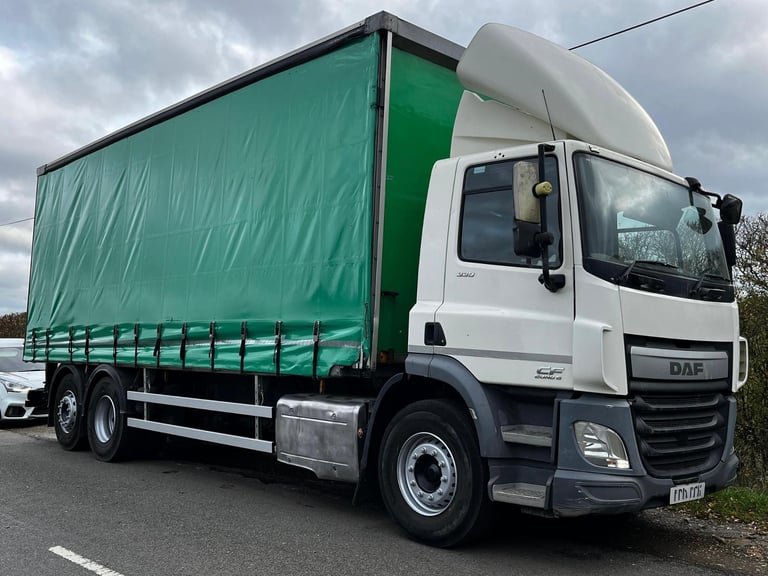 image for 2015 DAF CF 75.330 26T CURTAIN SIDER
