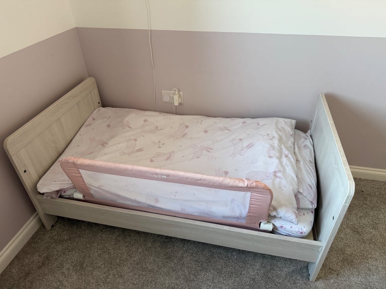 Mamas & Papas furniture set. 