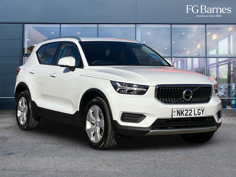 image for 2022 Volvo XC40 1.5 T3 [163] Momentum 5dr ESTATE Petrol Manual