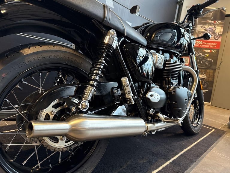 2021 Triumph Bonneville T100 black Manual
