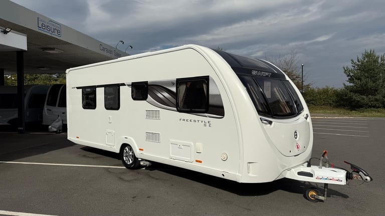 2018 Swift Freestyle EB, 4 berth with rear island bed, centre washroom, 