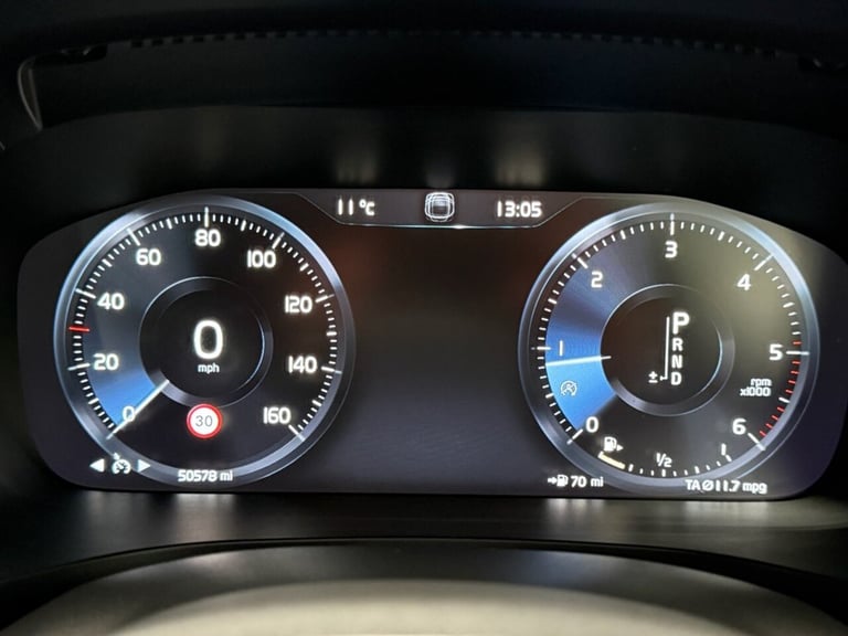 2019 68 VOLVO V60 2.0 D4 MOMENTUM ESTATE 5DR DIESEL AUTO EURO 6 (S/S) (190 PS) D