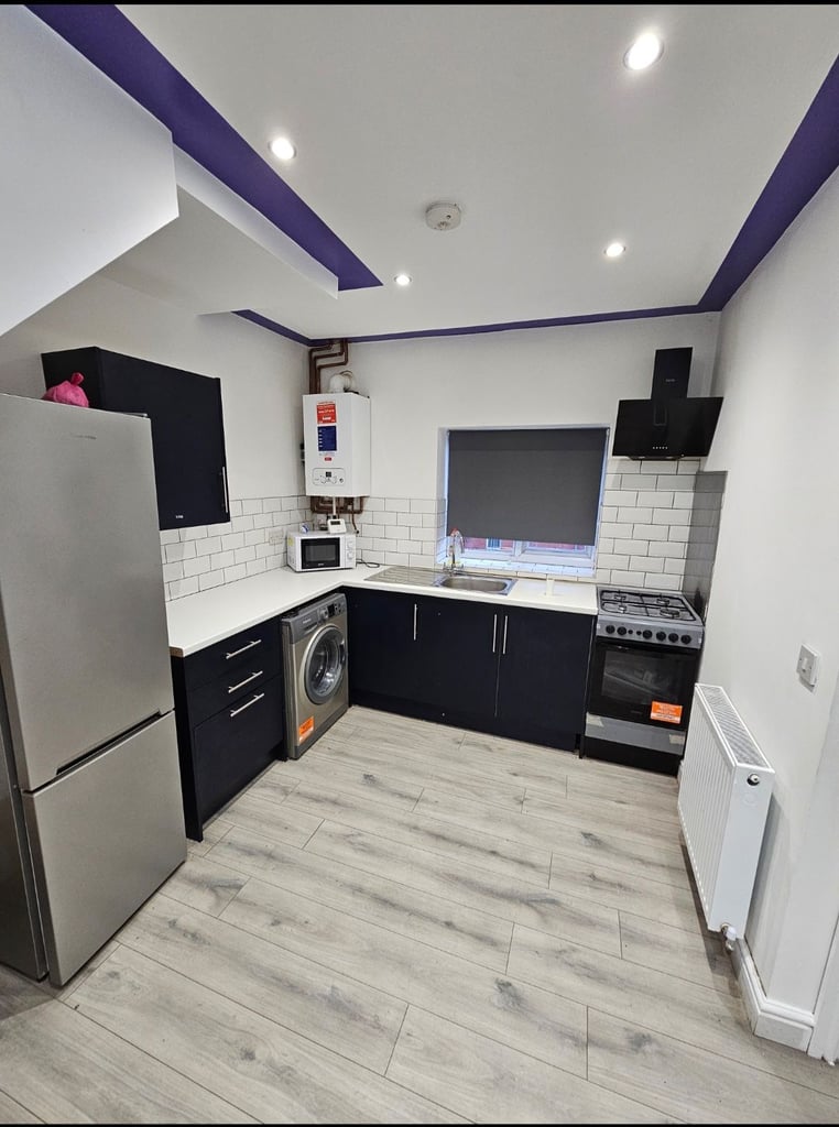 A massive 3 bedroom flat available to let 