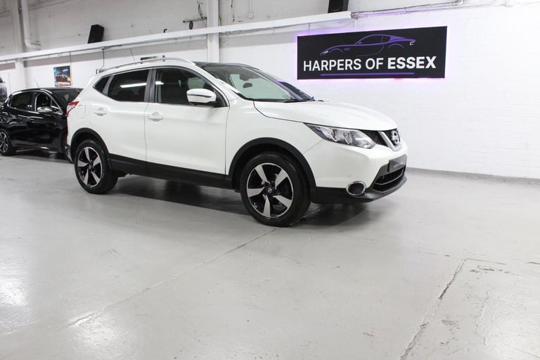 image for 2014 Nissan Qashqai 1.2 DIG-T n-tec+ 2WD Euro 5 (s/s) 5dr HATCHBACK Petrol Manual