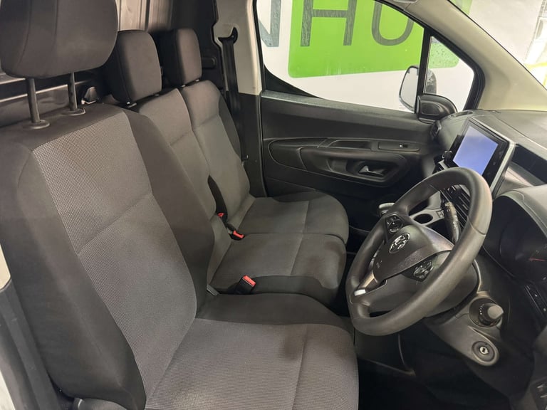 2021 Vauxhall Combo 1.5 Combo 2300 Sportive TD Panel Van Diesel Manual