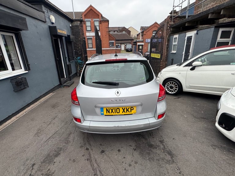 2010 Renault Clio 1.5 dCi 86 Dynamique TomTom 5dr ESTATE Diesel Manual