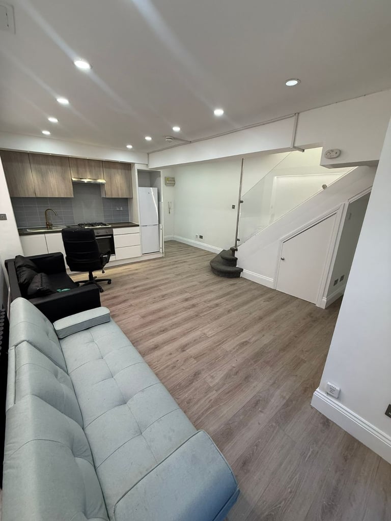 (BENEFIT ACCEPTED) - Modern 2-Bed Flat on Green Lanes N16 9NH – £2,150 p/m