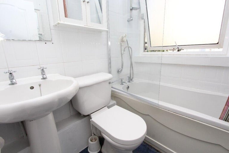 Bethnal Green - MOVE IN ASAP - cheap double room / 0 DEPOSIT SCHEME