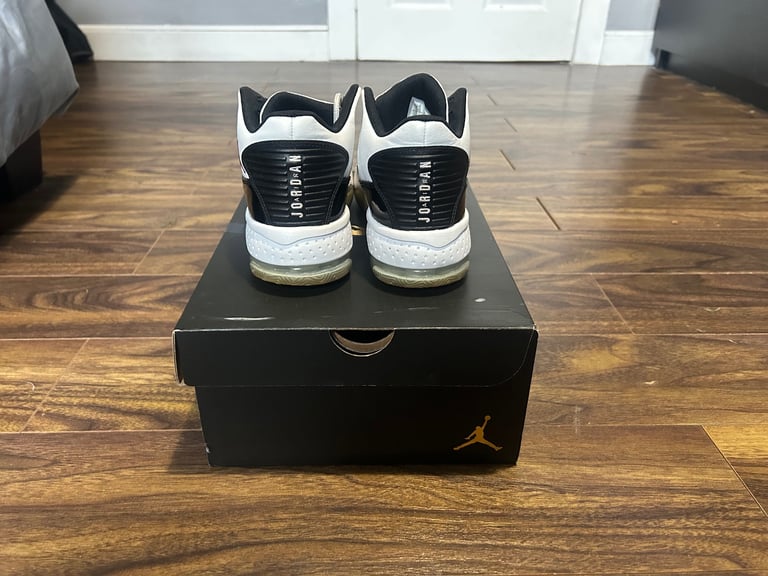 Nike jordans