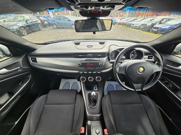 2013 Alfa Romeo Giulietta 1.6 JTDM-2 Collezione Euro 5 (s/s) 5dr HATCHBACK Diesel Manual