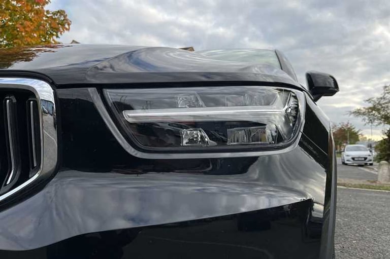2018 Volvo XC40 2.0 D4 Inscription SUV 5dr Diesel Auto AWD Euro 6 (s/s) (190 ps) SUV Diesel Autom...