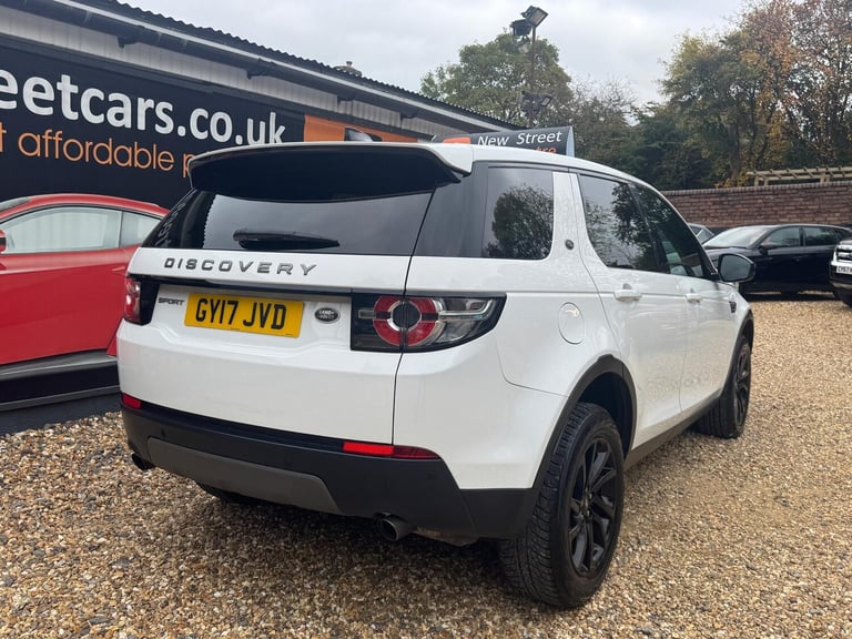 2017 Land Rover Discovery Sport 2.0 TD4 SE Tech 4WD Euro 6 (s/s) 5dr ESTATE Diesel Manual