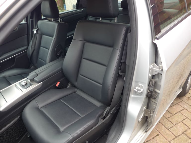 Mercedes-Benz, E CLASS, Saloon, 2011, Semi-Auto, 2143 (cc), 4 doors