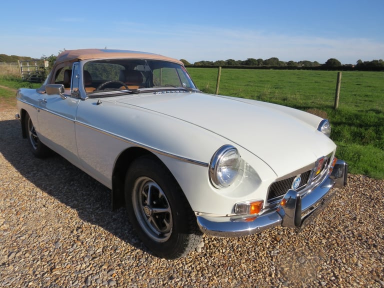 1973 MG MGB ROADSTER Convertible Petrol Manual
