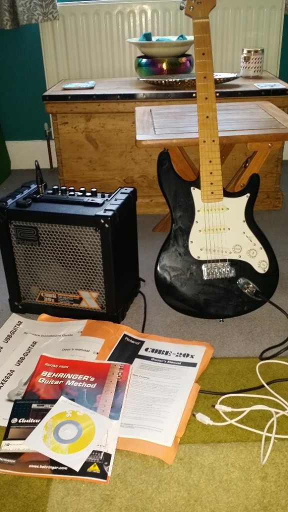 USB Guitar CENTARI iAXE624 & AMP ROLAND CUBE 20X | in Lowestoft, Suffolk |  Gumtree