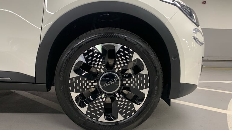 2025 Fiat 600 1.2 MHEV La Prima SUV 5dr Petrol Hybrid e-DCT Euro 6 (s/s) (100 ps) SUV Hybrid Auto...