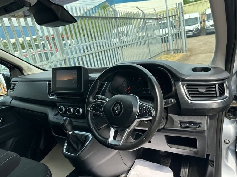 2023 Renault Trafic 2.0 dCi Blue 28 Sport+ Panel Van 5dr Diesel EDC SWB Euro 6 (s/s) (170 ps) PAN...