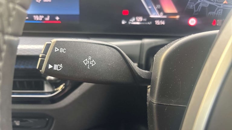 2025 BMW 3 Series 330e 22.3 kWh M Sport 4dr Step Auto SALOON PETROL/ELECTRIC Automatic