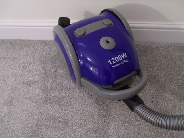 image for VC204 VACUUM CLEANER - Tesco
