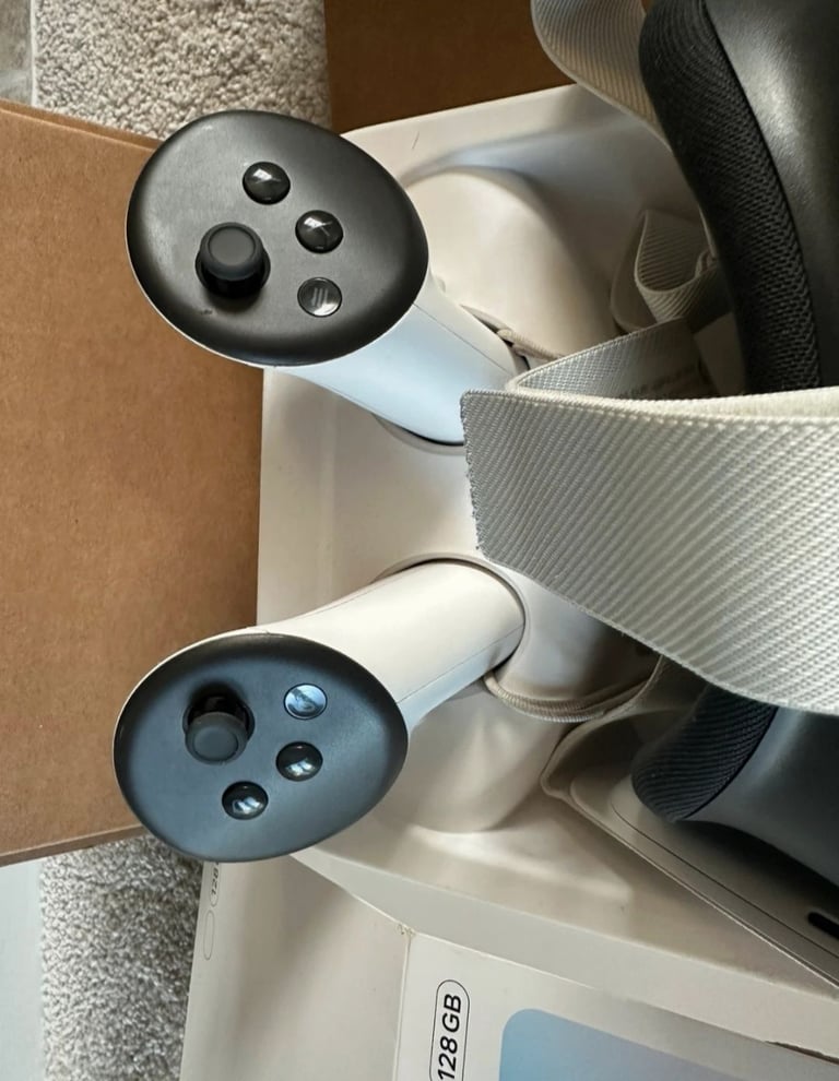 Meta Oculus Quest 3S 128GB with box.