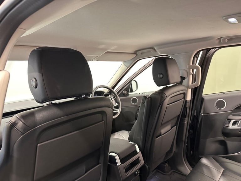 2020 Land Rover Discovery 3.0 SD V6 SE SUV 5dr Diesel Auto 4WD Euro 6 (s/s) (306 ps) ESTATE Diese...