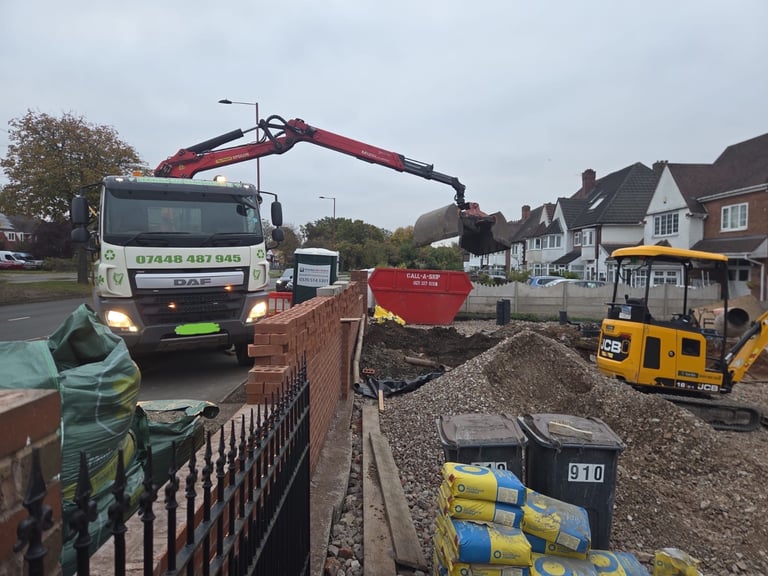 Grab lorry hire delivery of mot type 1 recycled type 1 topsoil sharp sand gravel 6f2 