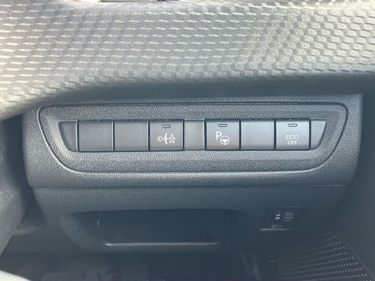 2019 Peugeot 208 1.2 PureTech 82 Tech Edition 5dr [Start Stop] Hatchback Manual