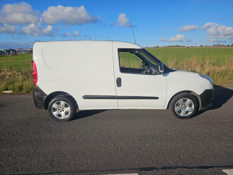 2013/ fiat doblo 1.3 Multijet 16v Diesel sim berlingo connect partner caddy kangoo combo