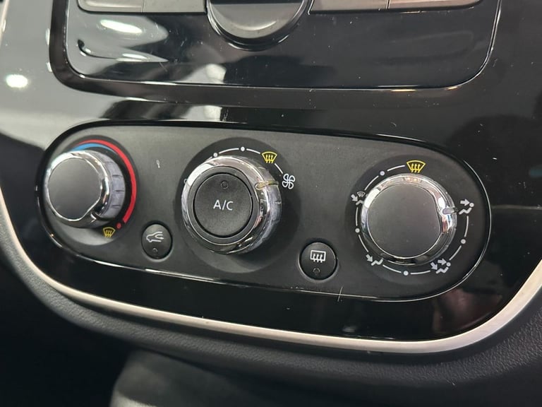 2018 Renault Captur 0.9 TCe ENERGY Play SUV 5dr Petrol Manual Euro 6 (s/s) (90 ps) HATCHBACK Petr...