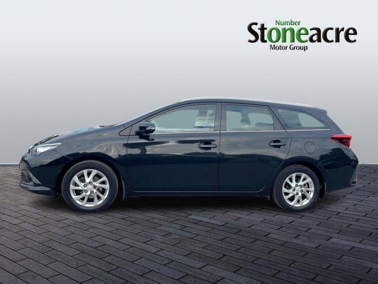 2016 Toyota Auris 1.2T Business Edition 5dr ESTATE PETROL Manual